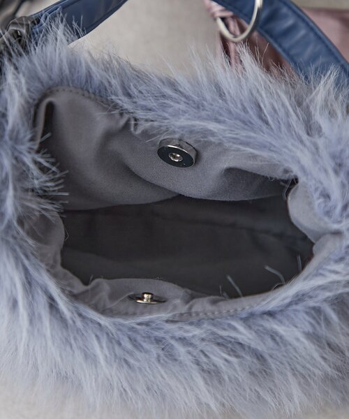 HELLO.SANFRANCISCO(ハローサンフランシスコ)の「【HELLO.SANFRANCISCO/ハローサンフランシスコ】リボンチャーム付マルチWAYファーBAG(トートバッグ・レディース・ピンク/イエロー/ブルー・ONE SIZE)」の11枚目の写真