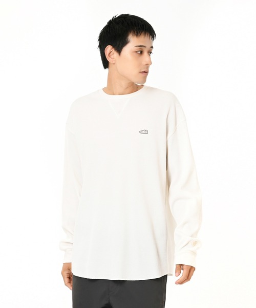 NEW BALANCE(ニューバランス)の「シューパッチワッフルロングスリーブ(Tシャツ/カットソー・メンズ・オフホワイト/カーキ・LARGE/XX-LARGE/MEDIUM/X-LARGE/SMALL)」の1枚目の写真
