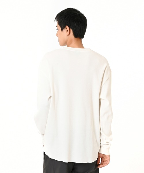 NEW BALANCE(ニューバランス)の「シューパッチワッフルロングスリーブ(Tシャツ/カットソー・メンズ・オフホワイト/カーキ・LARGE/XX-LARGE/MEDIUM/X-LARGE/SMALL)」の13枚目の写真