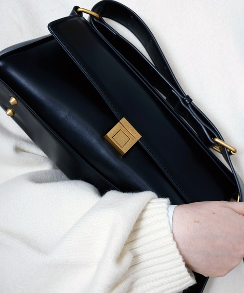 DRAW(ドロー)の「DRAW(ドロー) / シリンダー バッグ(ショルダーバッグ・レディース・ブラック×ゴールド/ブラック×シルバー・FREE)」の4枚目の写真