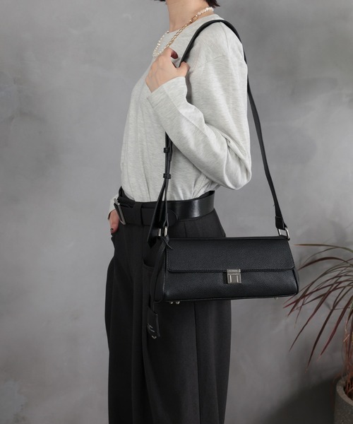 DRAW(ドロー)の「DRAW(ドロー) / シリンダー バッグ(ショルダーバッグ・レディース・ブラック×ゴールド/ブラック×シルバー・FREE)」の18枚目の写真