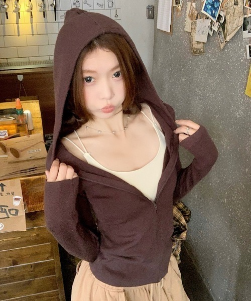 lilful(リルフル)の「フード付き ニットライク タイトフィット ジップアップカーディガンパーカー(パーカー・レディース・ブラック/ブラウン/グレー/アイボリー・M/S)」の18枚目の写真