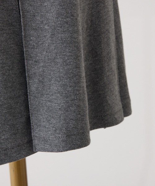 one after another NICE CLAUP(ワンアフターアナザーナイスクラップ)の「【セットアップ対応】カットプリーツミニスカート(スカート・レディース・杢グレー/チャコールグレー/オフホワイト・FREE)」の17枚目の写真