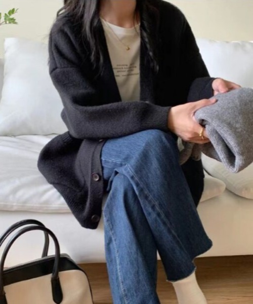 cammie(キャミー)の「ポケット付きオーバーサイズカーディガン(カーディガン/ボレロ・レディース・ブラック/オレンジ/ピンク/サックスブルー・F)」の12枚目の写真