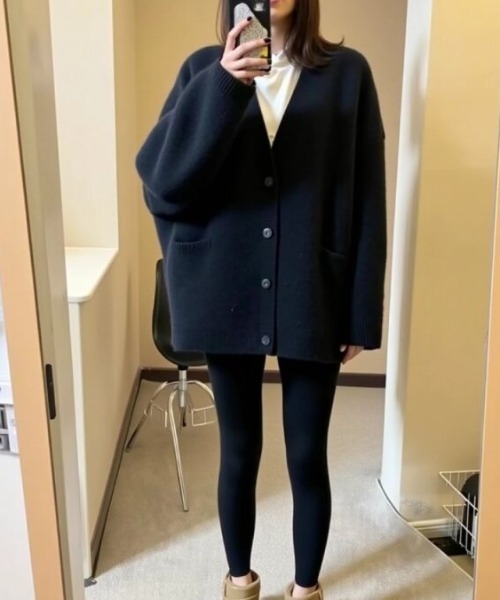 cammie(キャミー)の「ポケット付きオーバーサイズカーディガン(カーディガン/ボレロ・レディース・ブラック/オレンジ/ピンク/サックスブルー・F)」の17枚目の写真