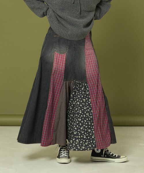 Freada（フリーダ）の「Freada/フリーダ サイドフロント デニム 切り替え フレアスカート（スカート・レディース・ブラック/ブルー・MEDIUM/SMALL）」の14枚目の写真