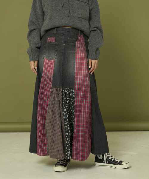 Freada（フリーダ）の「Freada/フリーダ サイドフロント デニム 切り替え フレアスカート（スカート・レディース・ブラック/ブルー・MEDIUM/SMALL）」の17枚目の写真