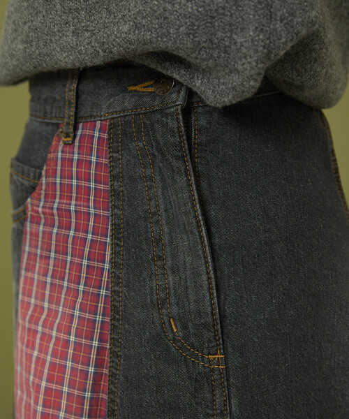 Freada（フリーダ）の「Freada/フリーダ サイドフロント デニム 切り替え フレアスカート（スカート・レディース・ブラック/ブルー・MEDIUM/SMALL）」の22枚目の写真