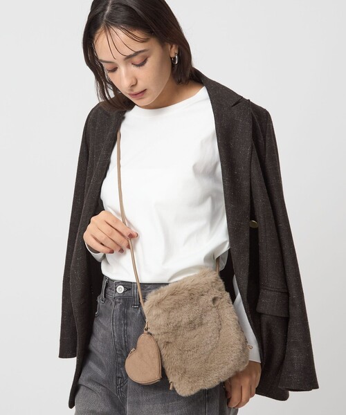 セール】ファーショルダーバッグ ハートチャーム付き（ショルダー