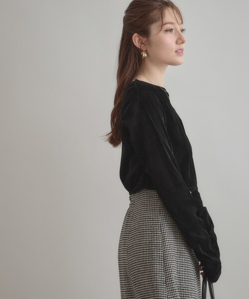 couture brooch(クチュールブローチ)の「シアーベロアTシャツ(Tシャツ/カットソー・レディース・アイボリー/ブラック/ブラウン系その他・38)」の12枚目の写真