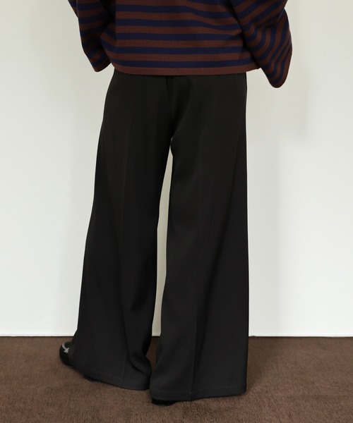 select MOCA Et（セレクトモカエト）の「【Et】Two-tuck Wide Pants（スラックス・レディース・ブラウン/ブラック/アイボリー・LARGE/MEDIUM）」の19枚目の写真