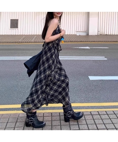 Ritzy（リッツィー）の「チェック柄　フリルデザイン　キャミソールワンピース（ワンピース・レディース・ダークブルー・M/L）」の7枚目の写真