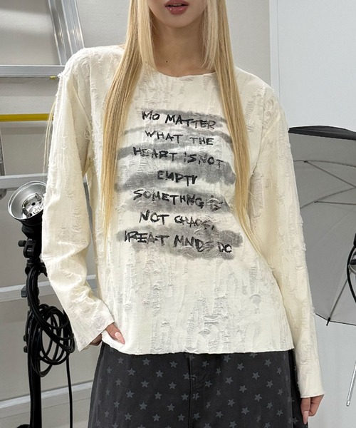 Figments（フィグメンツ）の「ERASEロゴダメージＴ（ニット/セーター・レディース・アイボリー/ブラック・FREE）」の8枚目の写真