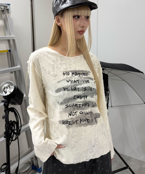 Figments（フィグメンツ）の「ERASEロゴダメージＴ（ニット/セーター・レディース・アイボリー/ブラック・FREE）」の9枚目の写真