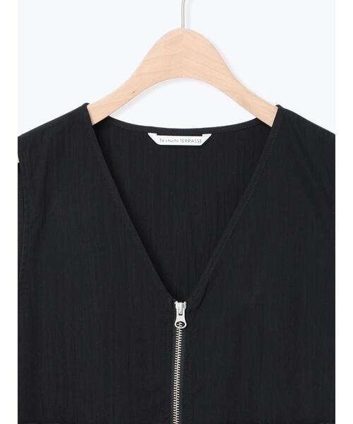 Te chichi TERRASSE（テチチテラス）の「ナイロンペプラムベスト（ベスト・レディース・カーキ/ブラック・F）」の11枚目の写真