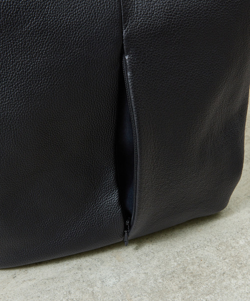 SLOW(スロウ)の「SLOW スロウ / shrink -2way helmet bag- シュリンクレザーショルダーバッグ 牛革ヘルメットバッグ / 858S74R(ショルダーバッグ・メンズ・グレー/ブラック/チョコ・FREE)」の15枚目の写真