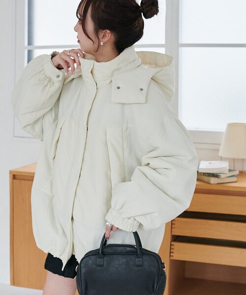 DISCOAT（ディスコート）の「中綿モンスターショートコート（ダウンジャケット/コート・レディース・ブラック/アイボリー/ブラウン・FREE）」の12枚目の写真