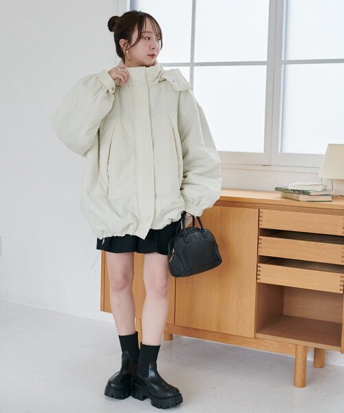 DISCOAT（ディスコート）の「中綿モンスターショートコート（ダウンジャケット/コート・レディース・ブラック/アイボリー/ブラウン・FREE）」の13枚目の写真