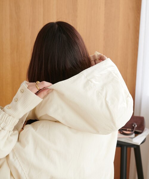 DISCOAT（ディスコート）の「中綿モンスターショートコート（ダウンジャケット/コート・レディース・ブラック/アイボリー/ブラウン・FREE）」の21枚目の写真