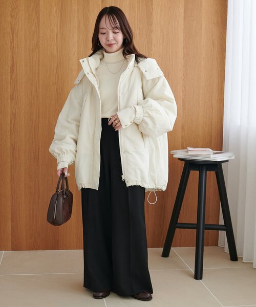 DISCOAT（ディスコート）の「中綿モンスターショートコート（ダウンジャケット/コート・レディース・ブラック/アイボリー/ブラウン・FREE）」の22枚目の写真