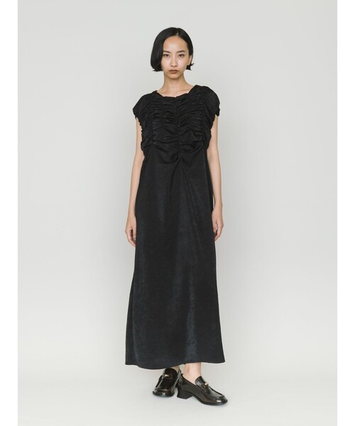 MIDIUMISOLID（ミディウミソリッド）の「MIDIUMISOLID for Ladies ランダムシャーリングワンピース（ワンピース・レディース・ベージュ/ブラック・FREE）」の6枚目の写真