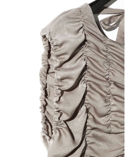 MIDIUMISOLID（ミディウミソリッド）の「MIDIUMISOLID for Ladies ランダムシャーリングワンピース（ワンピース・レディース・ベージュ/ブラック・FREE）」の16枚目の写真