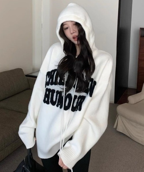 ViViDAY（ビビデー）の「フード付きニットプルオーバー（ニット/セーター・レディース・ブラック/アイボリー/グレー/レッド・M）」の14枚目の写真