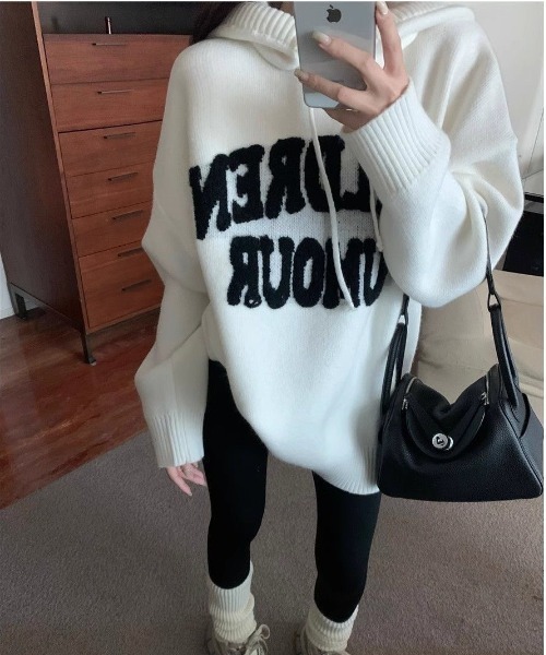 ViViDAY（ビビデー）の「フード付きニットプルオーバー（ニット/セーター・レディース・ブラック/アイボリー/グレー/レッド・M）」の15枚目の写真