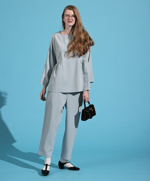 Kelen(ケレン)の「「KELEN / ケレン」ペプラムデザイントップス(シャツ/ブラウス・レディース・ブラック/サックスブルー/オフホワイト/ベージュ・S/M)」の5枚目の写真
