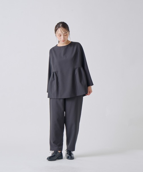 Kelen(ケレン)の「「KELEN / ケレン」ペプラムデザイントップス(シャツ/ブラウス・レディース・ブラック/サックスブルー/オフホワイト/ベージュ・S/M)」の12枚目の写真