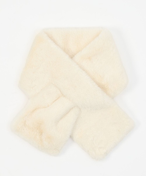 LAKOLE（ラコレ）の「ボリュームファーマフラー / 576330（マフラー・レディース・オフホワイト/ライトグレー/レオパード/チャコール・FREE）」の14枚目の写真