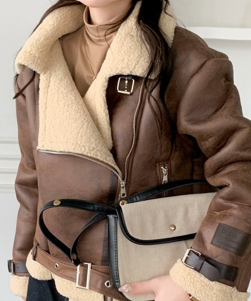 セール】【25年新作秋冬】ライダースフライトショートフェイクムートン