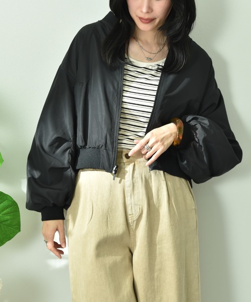 INTERPLANET（インタープラネット）の「パネルレース＊ファイユリバーシブルブルゾン（ブルゾン・レディース・アイボリー/ブラック・FREE）」の2枚目の写真