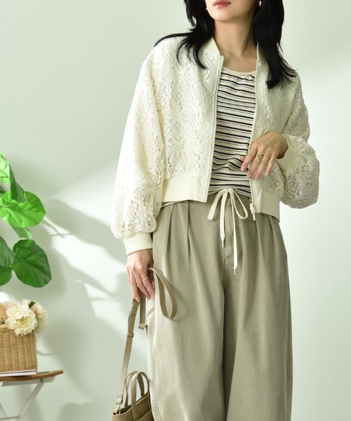 INTERPLANET（インタープラネット）の「パネルレース＊ファイユリバーシブルブルゾン（ブルゾン・レディース・アイボリー/ブラック・FREE）」の7枚目の写真