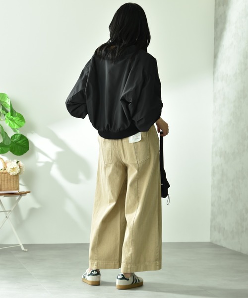 INTERPLANET（インタープラネット）の「パネルレース＊ファイユリバーシブルブルゾン（ブルゾン・レディース・アイボリー/ブラック・FREE）」の21枚目の写真