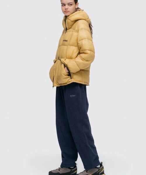 WILD THINGS（ワイルドシングス）の「【WILD THINGS/ワイルドシングス】BIVOUAC LOFT JACKET（ダウンジャケット/コート・メンズ・チャコールグレー/レッド/マスタード/ブラック・L/M）」の8枚目の写真