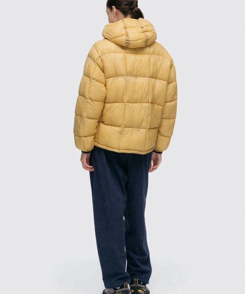 WILD THINGS（ワイルドシングス）の「【WILD THINGS/ワイルドシングス】BIVOUAC LOFT JACKET（ダウンジャケット/コート・メンズ・チャコールグレー/レッド/マスタード/ブラック・L/M）」の9枚目の写真