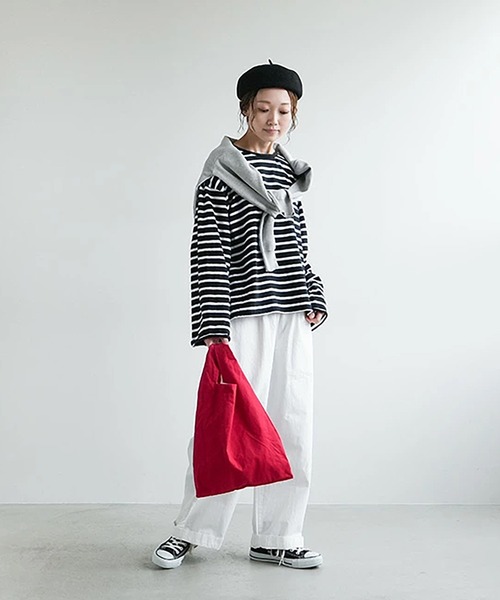 SOLAMONAT(ソラモナ)の「パフ天竺ボーダー ワイドスリーブ ロンT(Tシャツ/カットソー・レディース・ホワイト×ブラック/ホワイト×グレー/ブラック×ホワイト・FREE)」の8枚目の写真