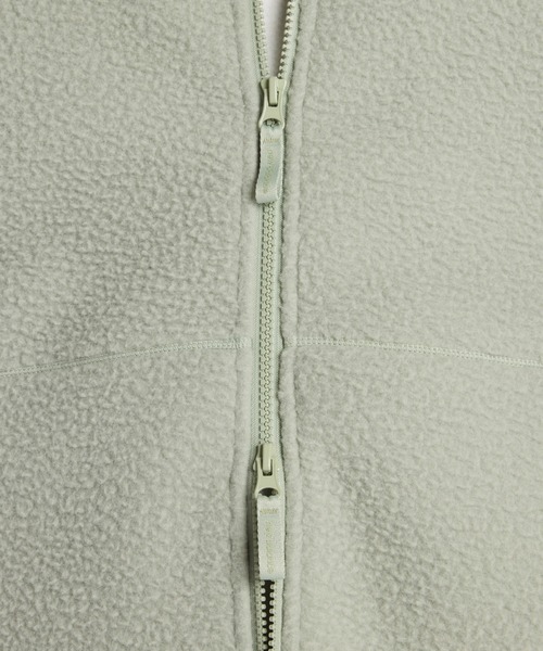 NEW BALANCE(ニューバランス)の「ハイパイル ジャケット(ブルゾン・メンズ・グレー/ライトグリーン・MEDIUM/LARGE/X-LARGE/XX-LARGE/SMALL)」の8枚目の写真