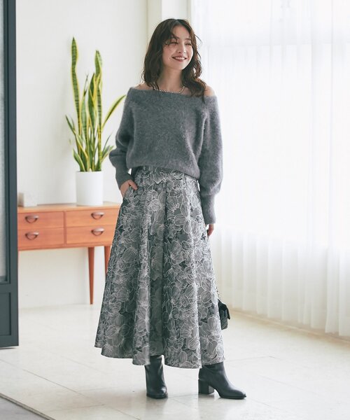 La boutique BonBon(ラブティックボンボン)の「【BonBonガールズセレクト・最強映えスカート】お花柄ジャガードスカート(スカート・レディース・グレー/サックスブルー/ライトベージュ・36/38)」の8枚目の写真