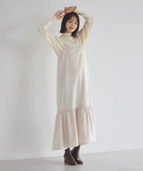 earth music&ecology(アースミュージックアンドエコロジー)の「アソートサテンキャミワンピース(ワンピース・レディース・グレー系その他5/ブラウン系その他5/ホワイト系その他2・FREE)」の12枚目の写真