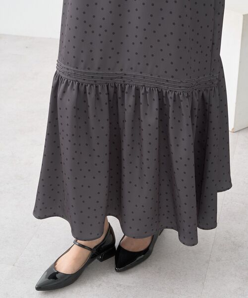 earth music&ecology（アースミュージックアンドエコロジー）の「アソートサテンキャミワンピース（ワンピース・レディース・ホワイト系その他2/グレー系その他5/ブラウン系その他5・FREE）」の16枚目の写真