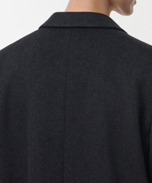 MUSINSA STANDARD(ムシンサスタンダード)の「カシミアブレンドパパショルダーシングルロングコート【チャコールグレー】(チェスターコート・メンズ・その他・MEDIUM/LARGE/X-LARGE/XX-LARGE)」の13枚目の写真