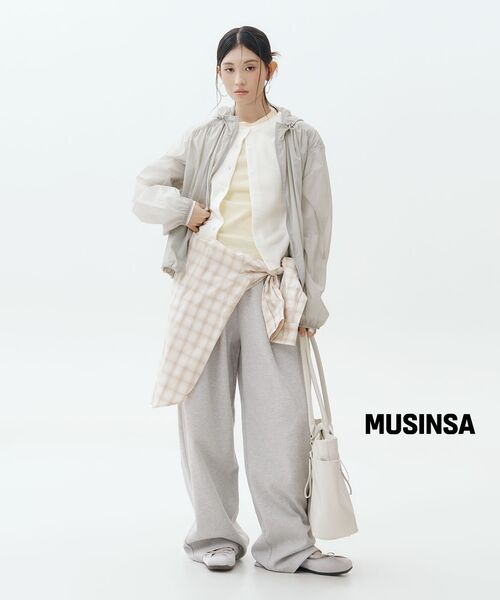 MUSINSA STANDARD WOMAN（ムシンサスタンダードウーマン）の「ウィメンズダブルニットツーピンタックワイドラウンジスウェットパンツ[ミディアムグレー]（スウェットパンツ・レディース・その他・SMALL/MEDIUM/LARGE/X-SMALL）」の11枚目の写真
