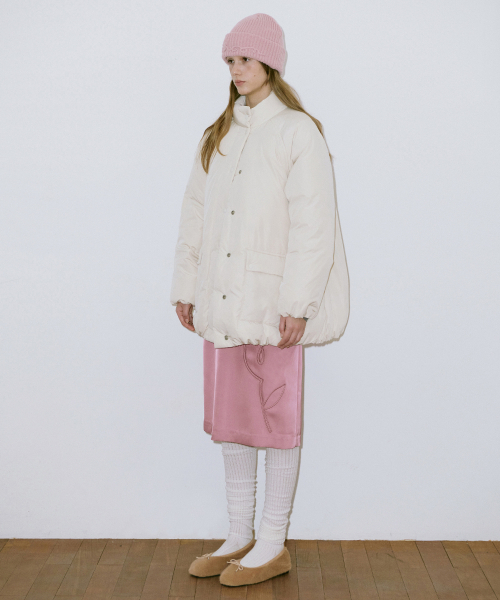SINOON(シヌーン)の「Raglan Half Down Jacket (Ivory)(ダウンジャケット/コート・レディース・アイボリー・FREE)」の3枚目の写真