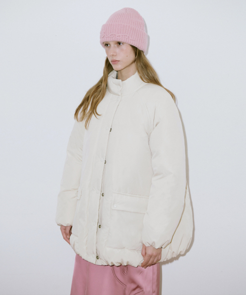 SINOON(シヌーン)の「Raglan Half Down Jacket (Ivory)(ダウンジャケット/コート・レディース・アイボリー・FREE)」の4枚目の写真