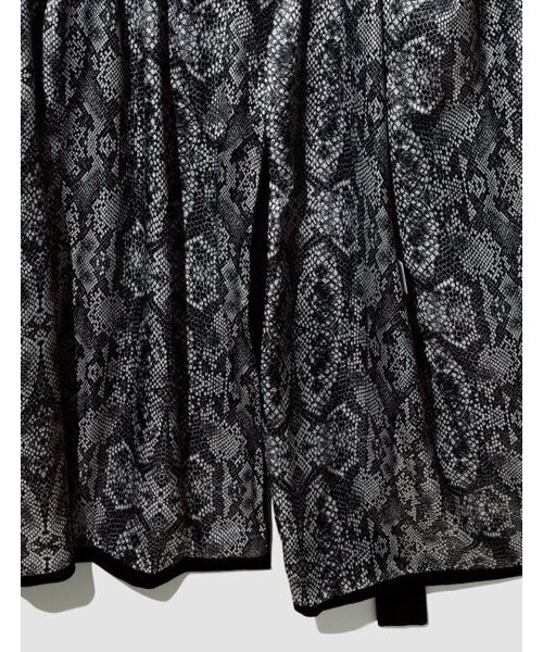 PUNCH DRUNK PARTIES(パンチドランクパーティーズ)の「Dead Mans Coat (BLACK)(トレンチコート・メンズ・その他・1/3)」の7枚目の写真