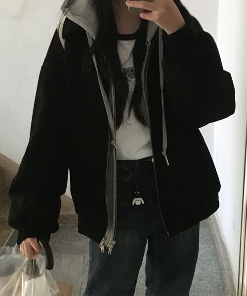 WOOALONG(ウアロン)の「Signature hood zip-up - GREY(パーカー・レディース・グレー・MEDIUM/LARGE/SMALL)」の11枚目の写真