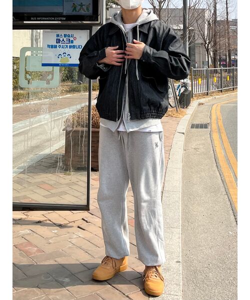 WOOALONG(ウアロン)の「Signature hood zip-up - GREY(パーカー・レディース・グレー・MEDIUM/LARGE/SMALL)」の18枚目の写真