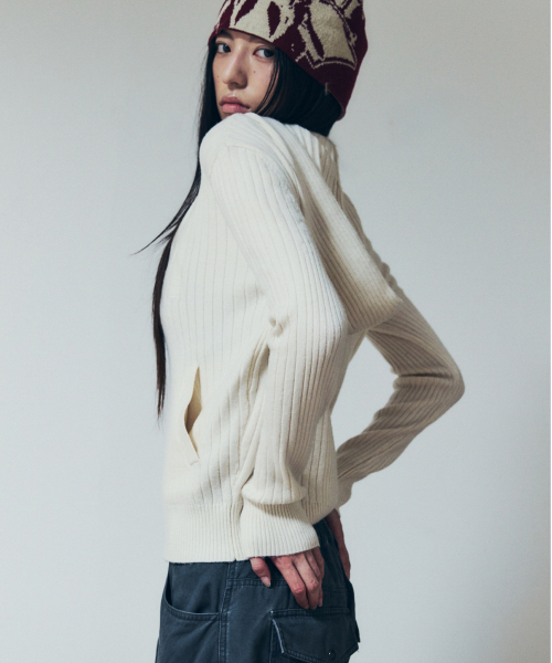 AAKAM（アーカム）の「AKM Knit Zip-Up Hoodie (Ivory)（パーカー・レディース・その他・1/2）」の9枚目の写真
